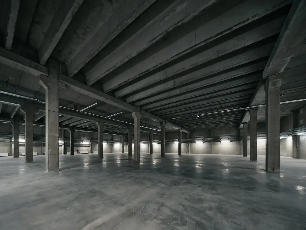 Raw, unfitted floor space ready for a built-to-suit hall.